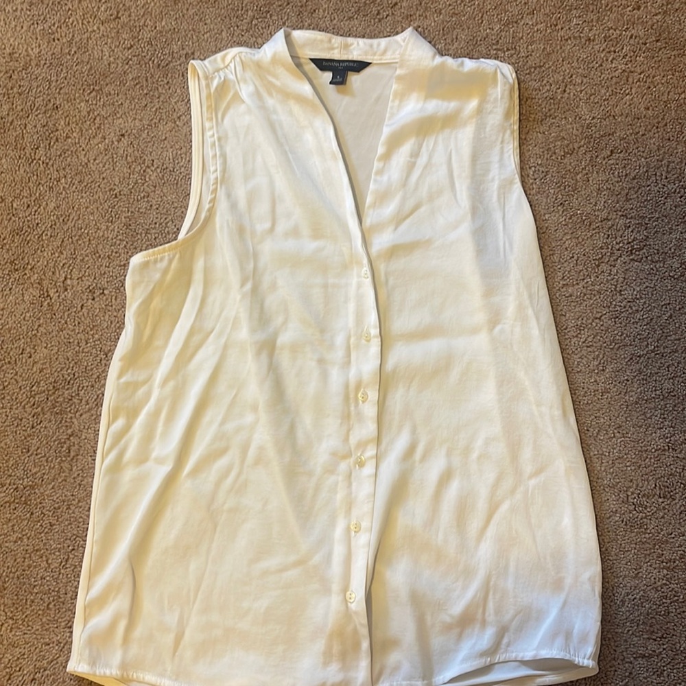 White Top Banana Republic